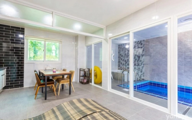 Gapyeong Haren Pool Villa