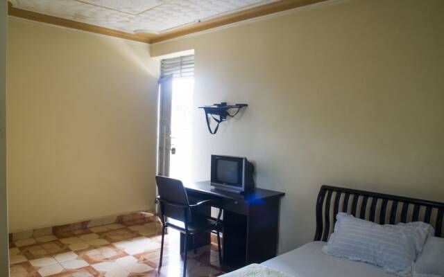 Rays Hotel