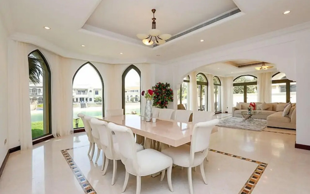 Kennedy Towers - Frond P Villa