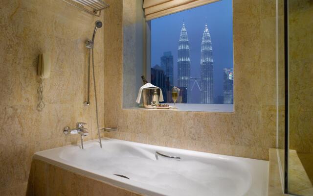 Pullman Kuala Lumpur City Centre Hotel & Residences