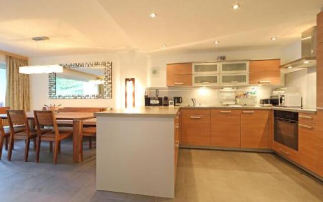 Apartment Cresta.1