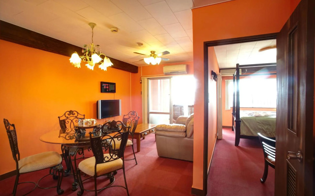 Royal Hotel