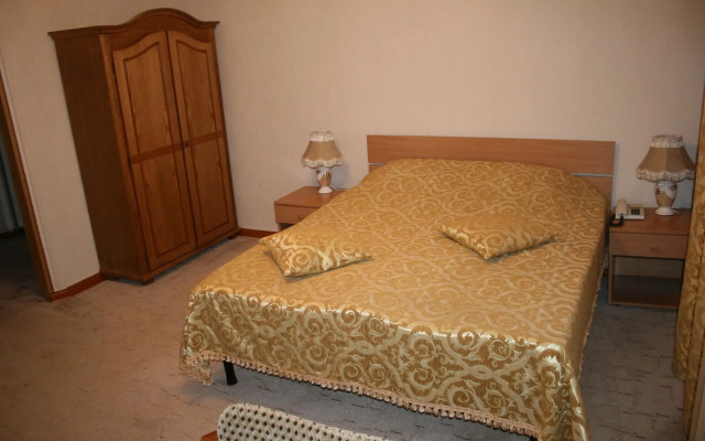 Dacia Hotel