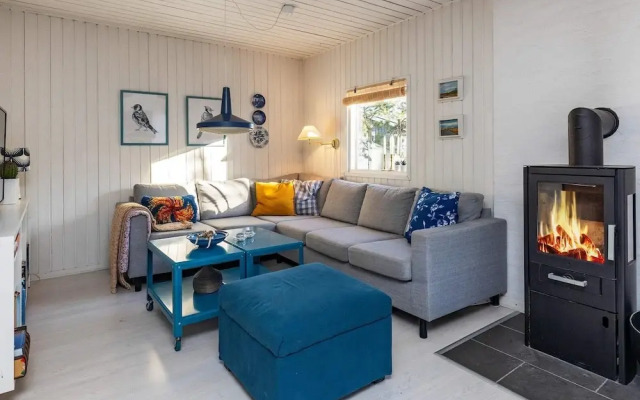 6 Person Holiday Home in Hals