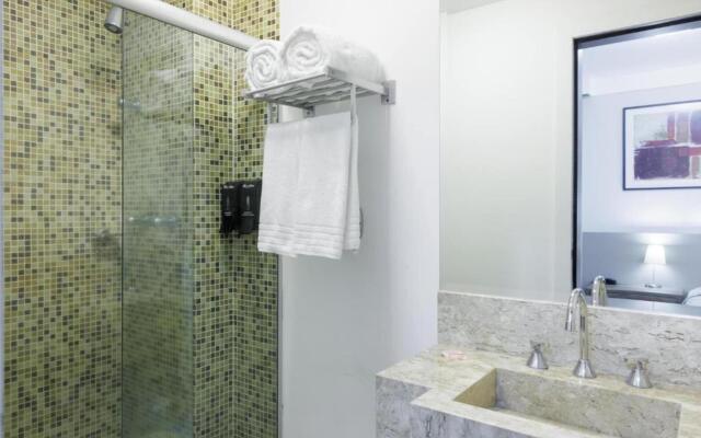 Le Village Flats e Hotel