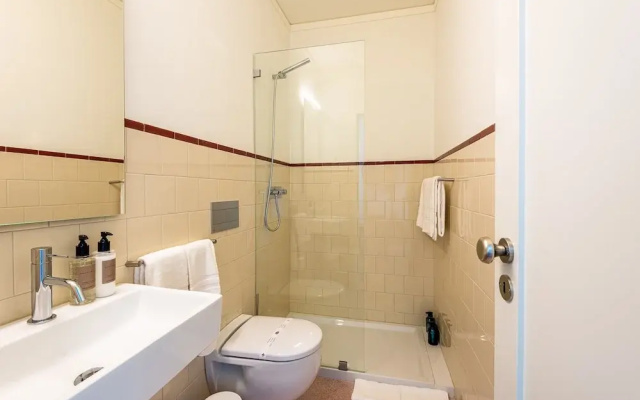 Acm034 Bombarda Homes, Spacious 1BR w/ Balcony