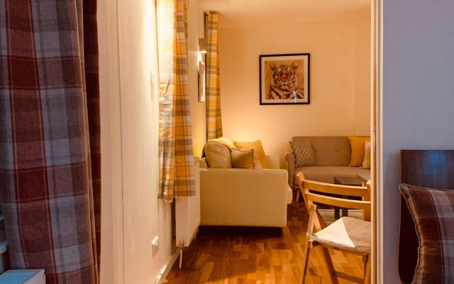 The Cowgatehead Residence