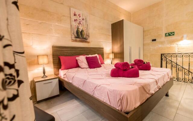 GB Suites - Triplex Apartment