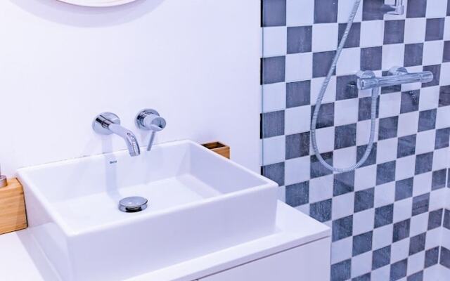 Apartment No. 2a at Main Square by AS