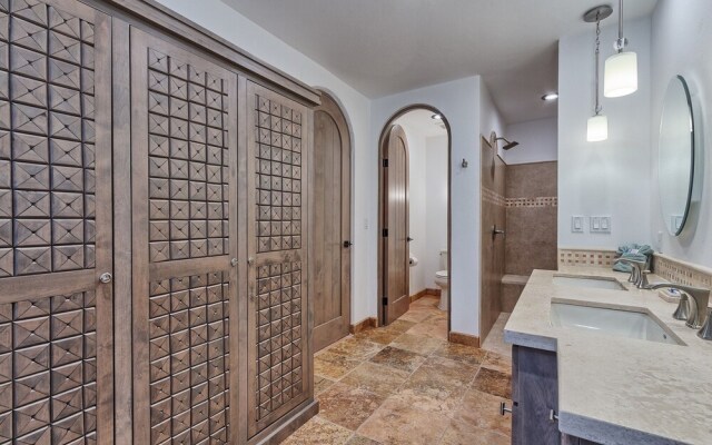 Casa Zillori 4 Bedroom Home