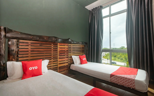 Dancenter Hi Inn 3 – Guest Rooms – Permai Jaya