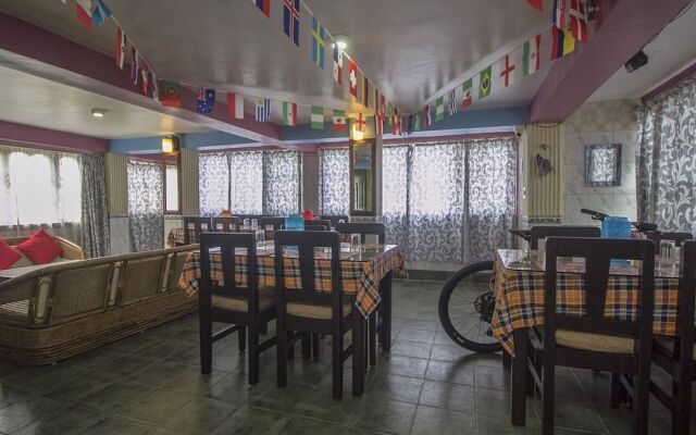 OYO 18904 Atithi Guest House