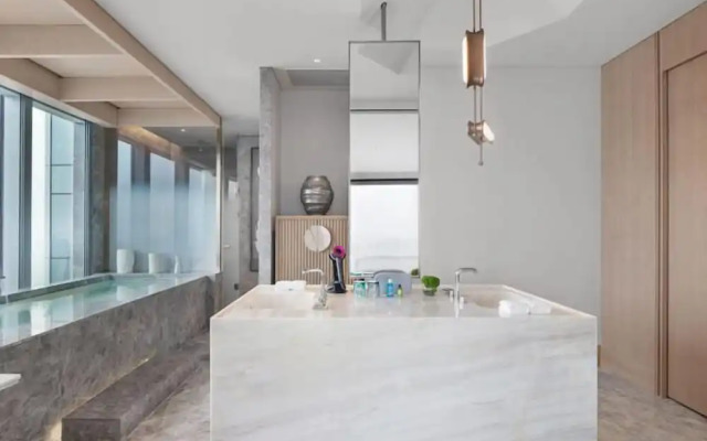 Grand Bay Hotel Chengdu