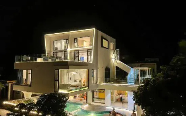 Yoyo Homestay