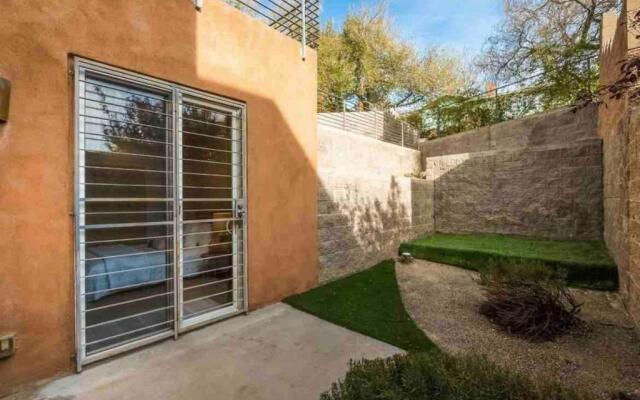 "tokyo Ryokan Home in Hidden Dessert Oasis"