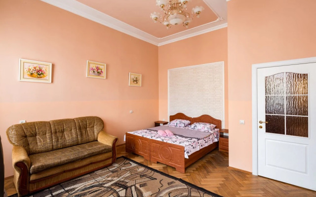 Two bedrooms & studio on Lychakivska 16