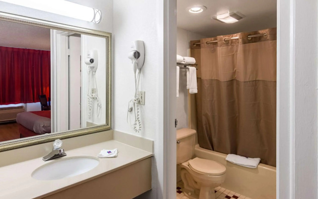 Motel 6 Groton, CT—Casinos Nearby