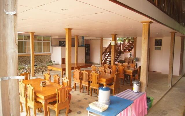 Baan Suan Klang Pai Homestay