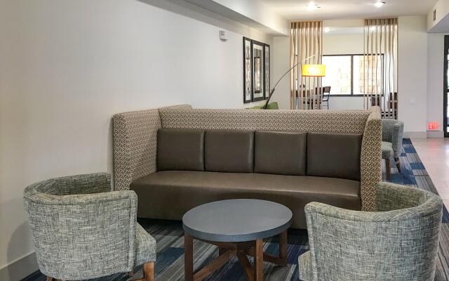 Holiday Inn Express & Suites Lubbock West by IHG