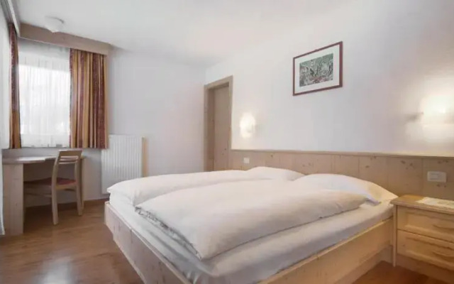 Apartments Paltinares