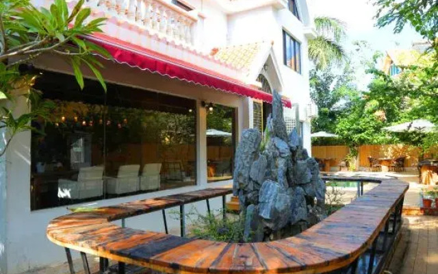 Olive Tree Coffee Inn
