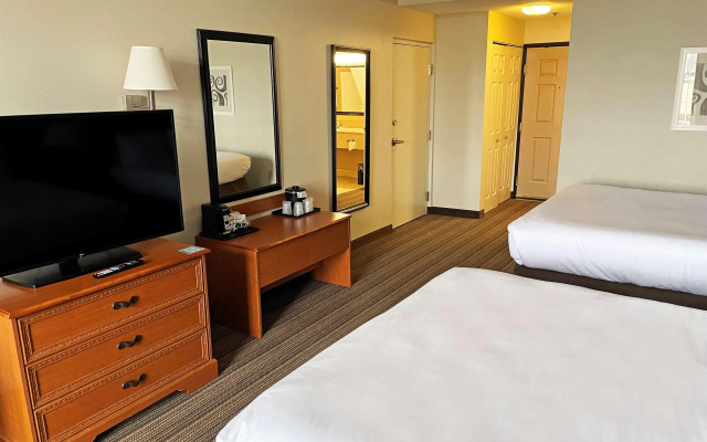 Country Inn & Suites by Radisson, Findlay, OH
