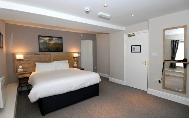 Wheatsheaf, Baslow by Marston's Inns