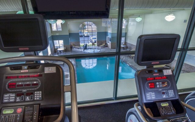 Holiday Inn Express Hotel & Suites Buffalo-Airport by IHG