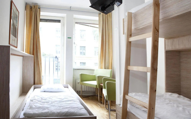 Slottsskogen Hostel