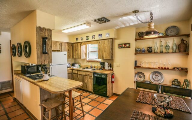 254 Ostego Drive Lower