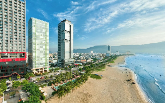 Signature By M Village Beachfront Hotel