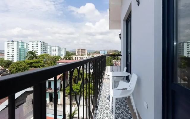 The Acapella Condo by Acomodo