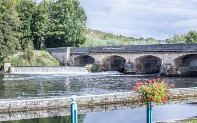 Entre Canal Et Vignes