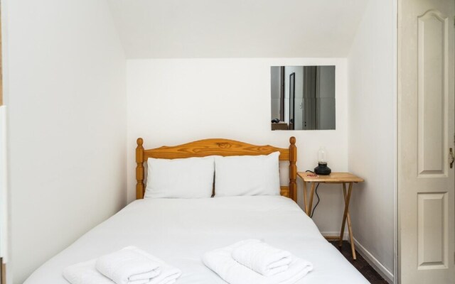 Quirky & Cosy 2BD Mews Flat in Paddington