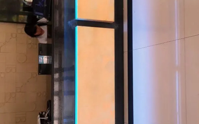 Wan Hong Business Hotel