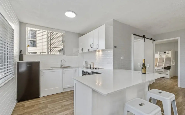 Sea-Hi Beachside Apartment