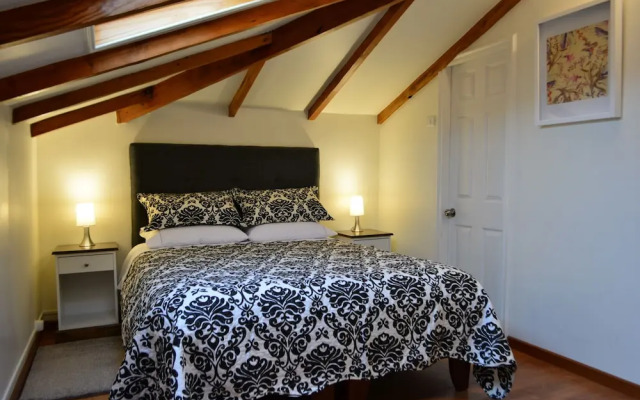 Wood Residence Hotel Boutique
