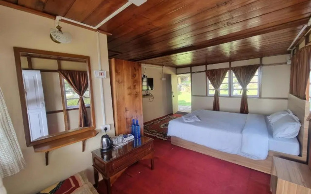 Oyo 26867 Hotel Silk Route Station