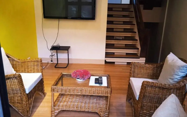 Sulit Condo Unit Santa Mesa Manila
