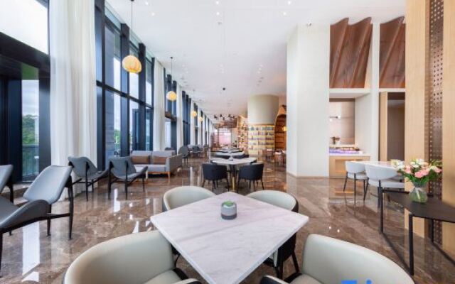 Zhuhai Gongbei Lovers Road Atour S Net Yiyan Selection Hotel