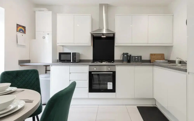 Cosy 1BD in Malvern With Stunning Views