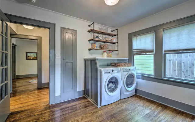 Renovated Lubbock Home - Walk to Texas Tech!