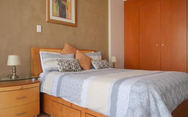 Lighthouse Mall Apartment