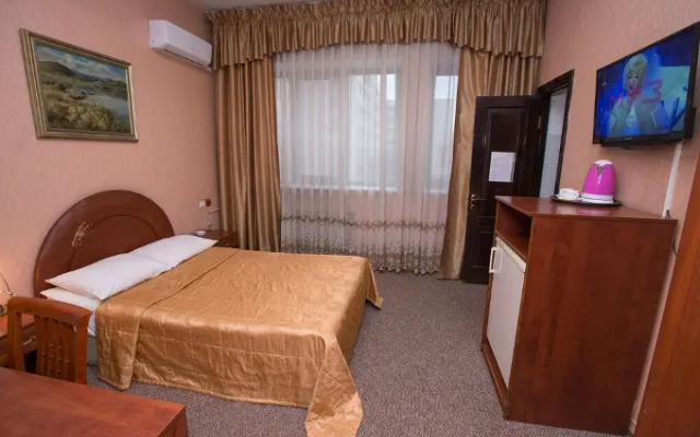 Hotel Saya