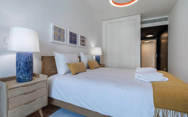 Stunning Apartment in Heart of Lisbon by LovelyStay