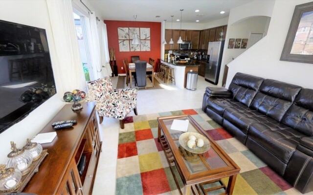 Bella Vida Resort 470 - Four Bedroom Villa with Private Pool