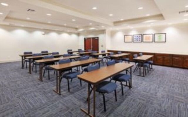 Holiday Inn Express Hotel & Suites Livingston by IHG