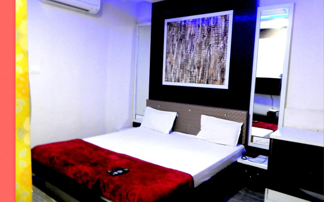OYO 13191 Hotel Atlas Palace