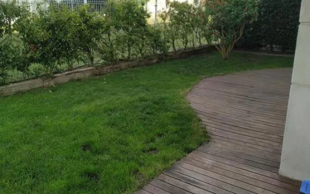 Apartamento Golf con Jardin