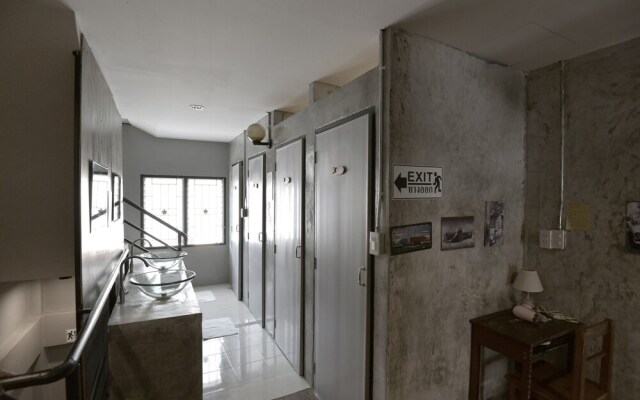 Ok Chic Phuket Hostel